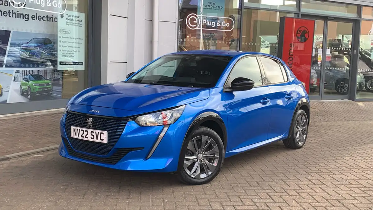 2022-peugeot-208-e-allure-premium-big-6