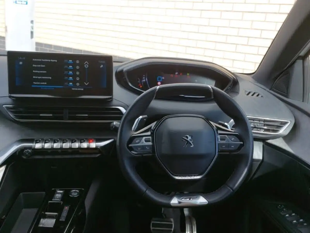 2024-peugeot-3008-suv-12-puretech-gt-136ps-hybrid-e-dsc6-big-6
