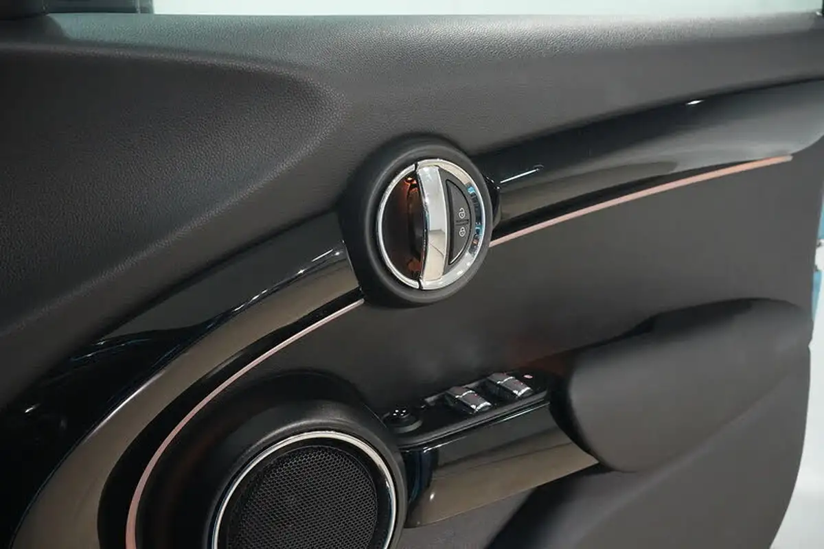 2019-mini-cooper-15-cooper-exclusive-134bhp-hatchback-5d-big-26