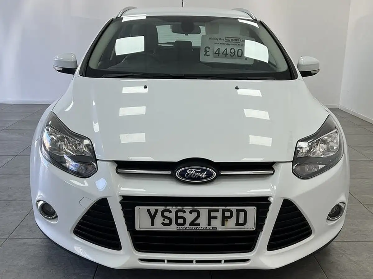 2013-ford-focus-16tdci-zetec-115ps-estate-big-7