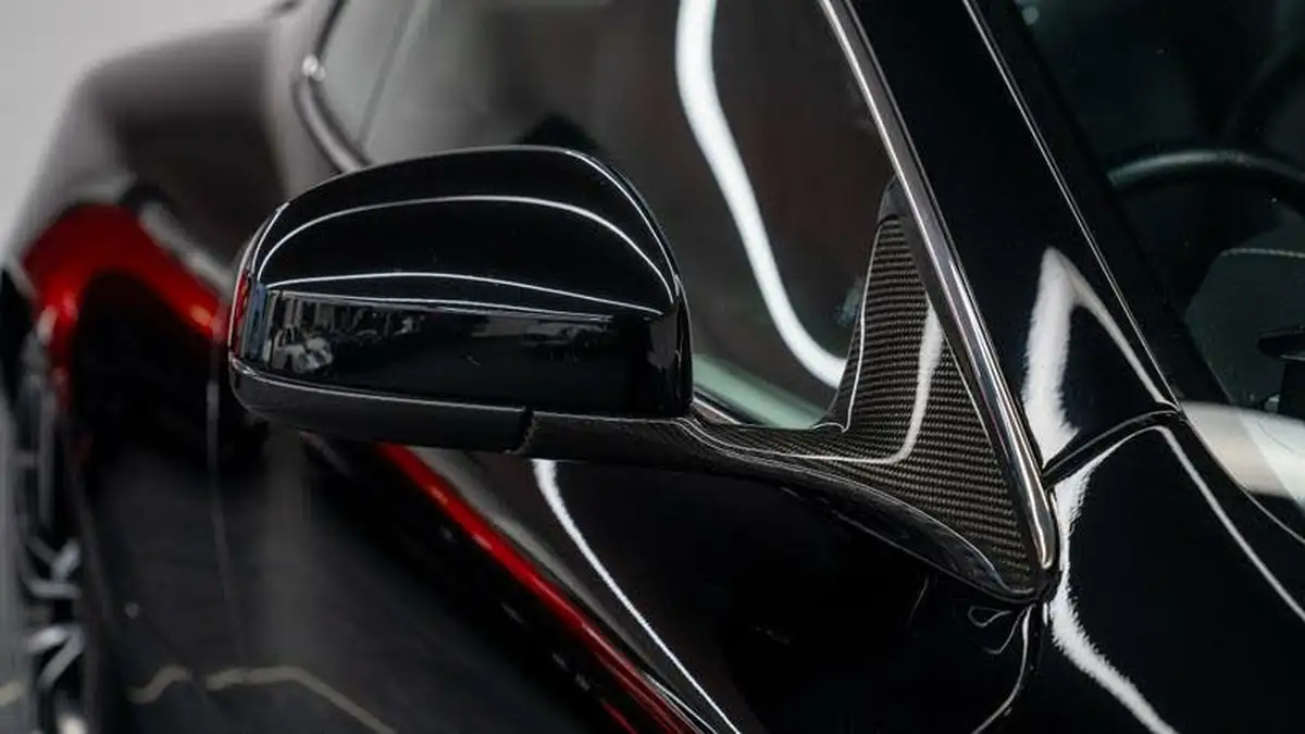 2011-aston-martin-dbs-60-touchtronic-big-12
