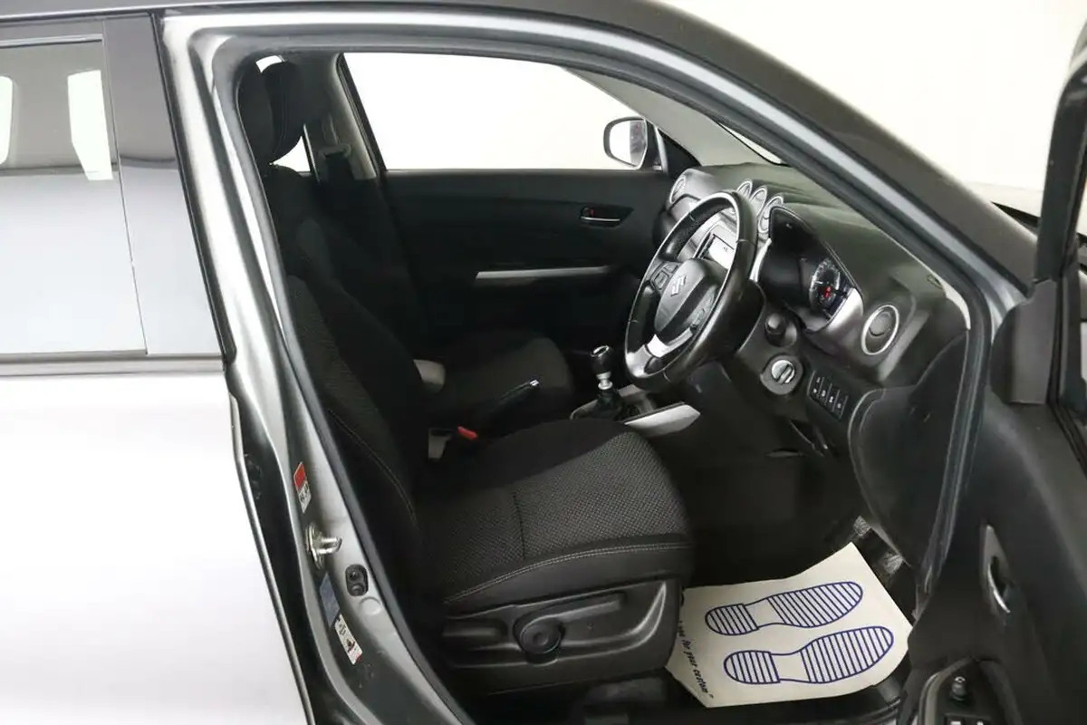 2021-suzuki-vitara-14-boosterjet-sz-t-big-15