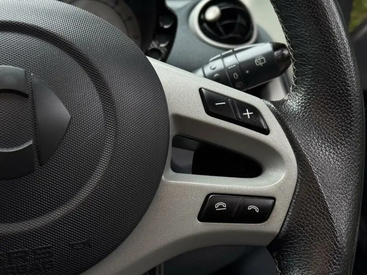 2006-smart-forfour-11-passion-semi-a-big-14