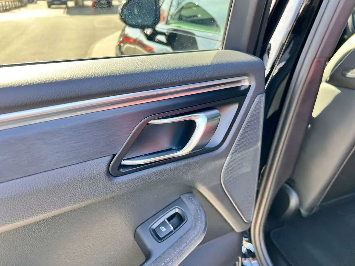 2020-porsche-macan-29-v6-gts-big-68