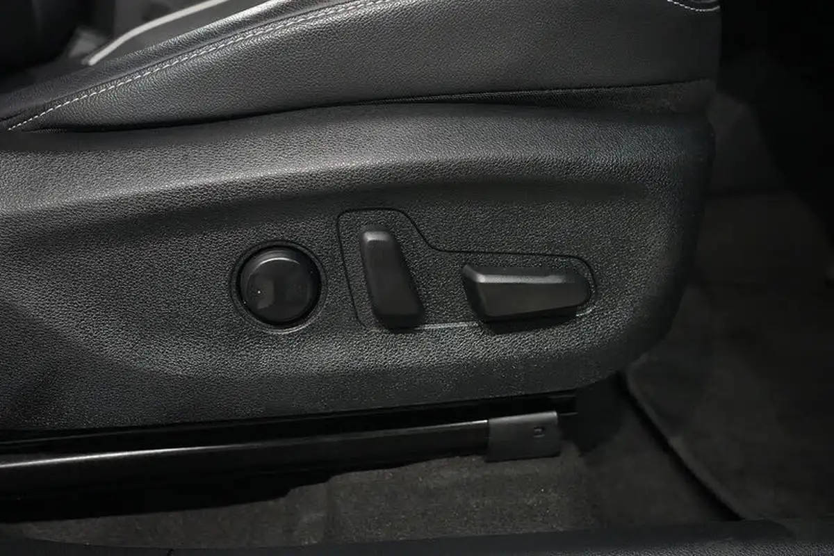 2019-kia-e-niro-ev-first-edition-big-26