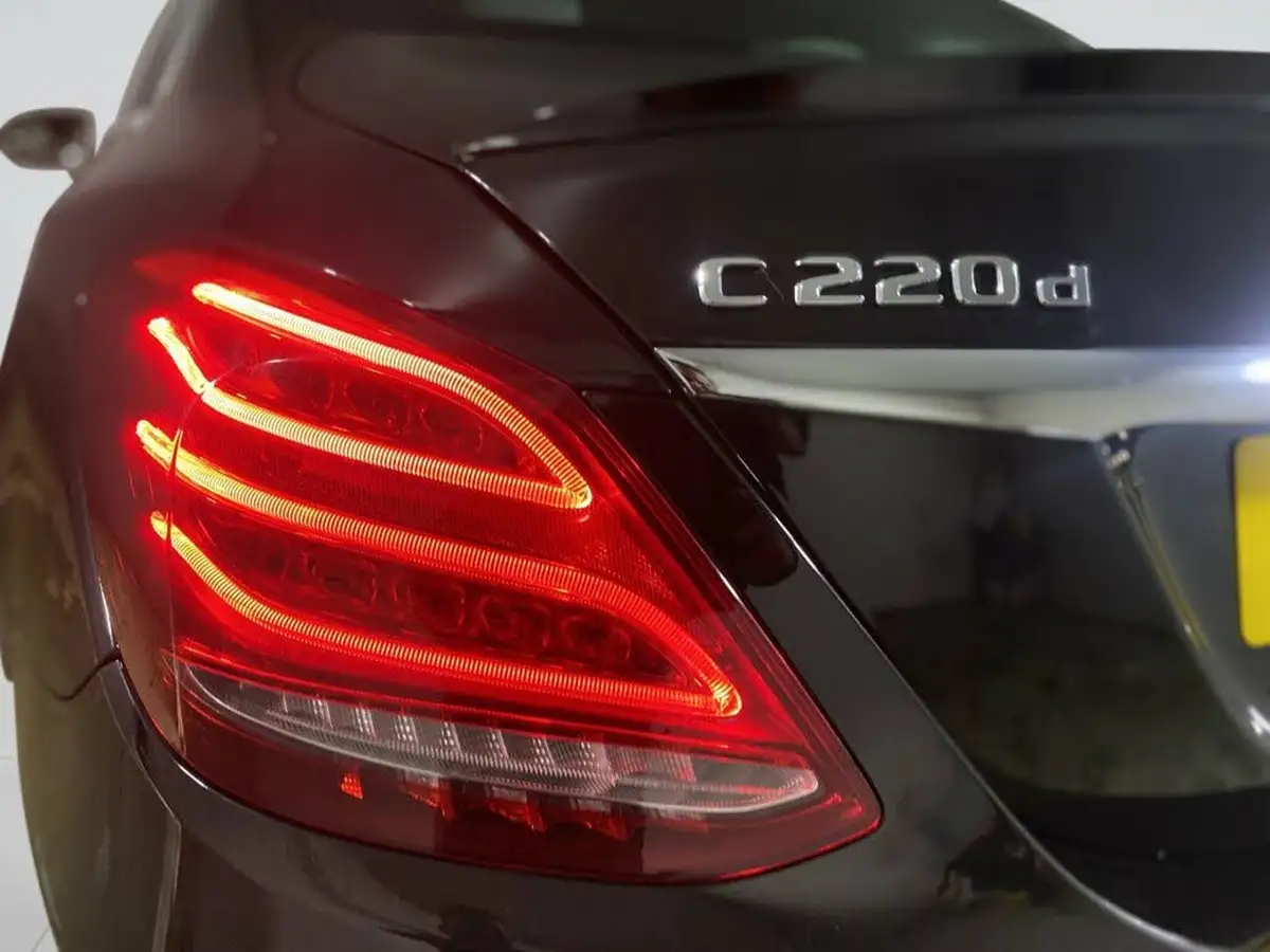 2017-mercedes-benz-c-class-21d-c220d-amg-line-ss-saloon-4d-9g-tronic-plus-big-11