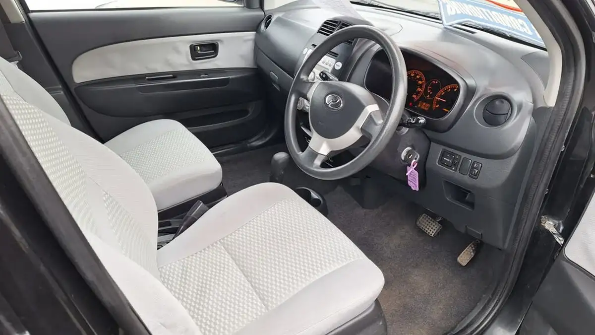 2012-perodua-myvi-13-ezi-se-big-5