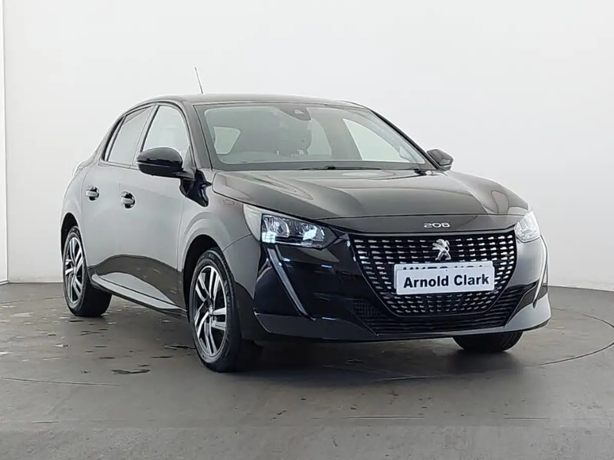 2023-peugeot-208-12-puretech-allure-premium-100ps-eat8-big-0