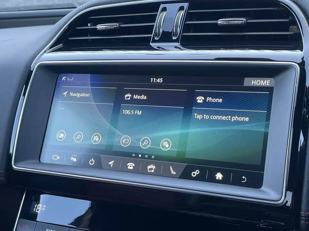 2019-jaguar-xe-20i-landmark-200ps-big-19