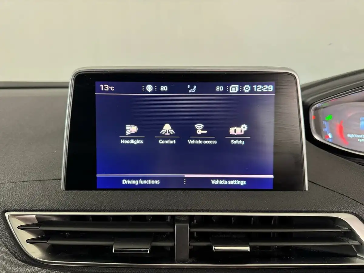 2018-peugeot-3008-suv-16-thp-gt-line-big-44