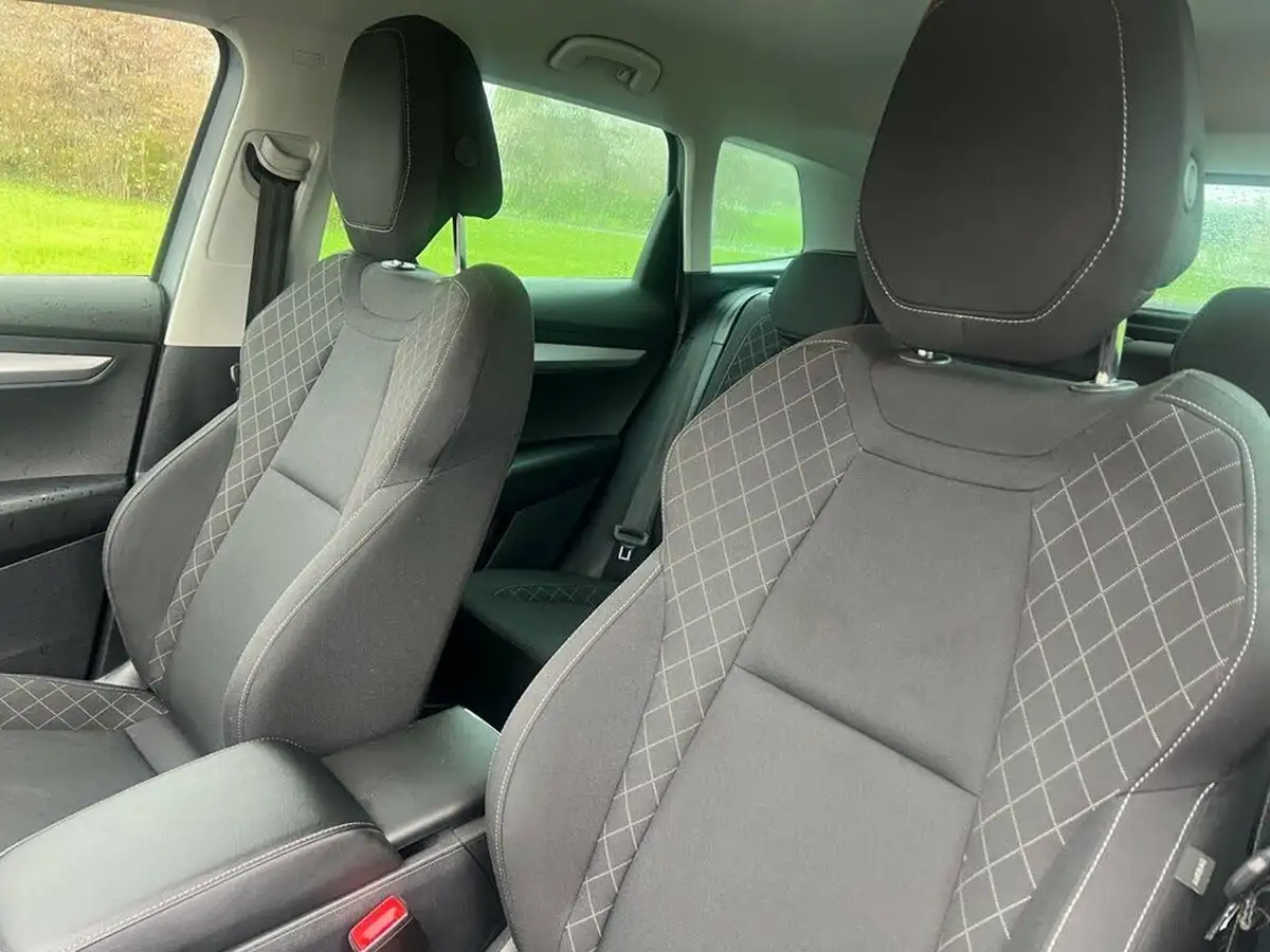 2020-skoda-karoq-10-tsi-se-115ps-big-11