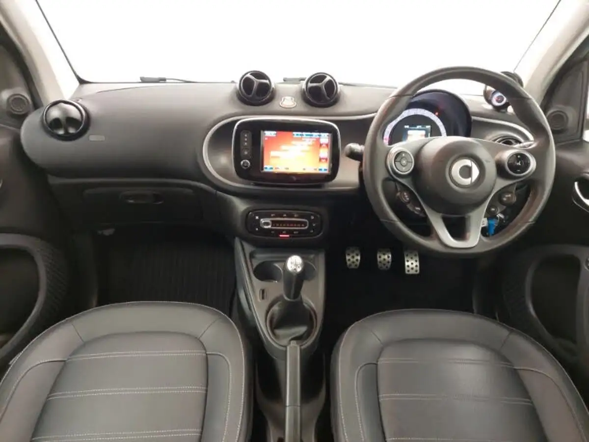 2016-smart-fortwo-10-edition-black-big-2