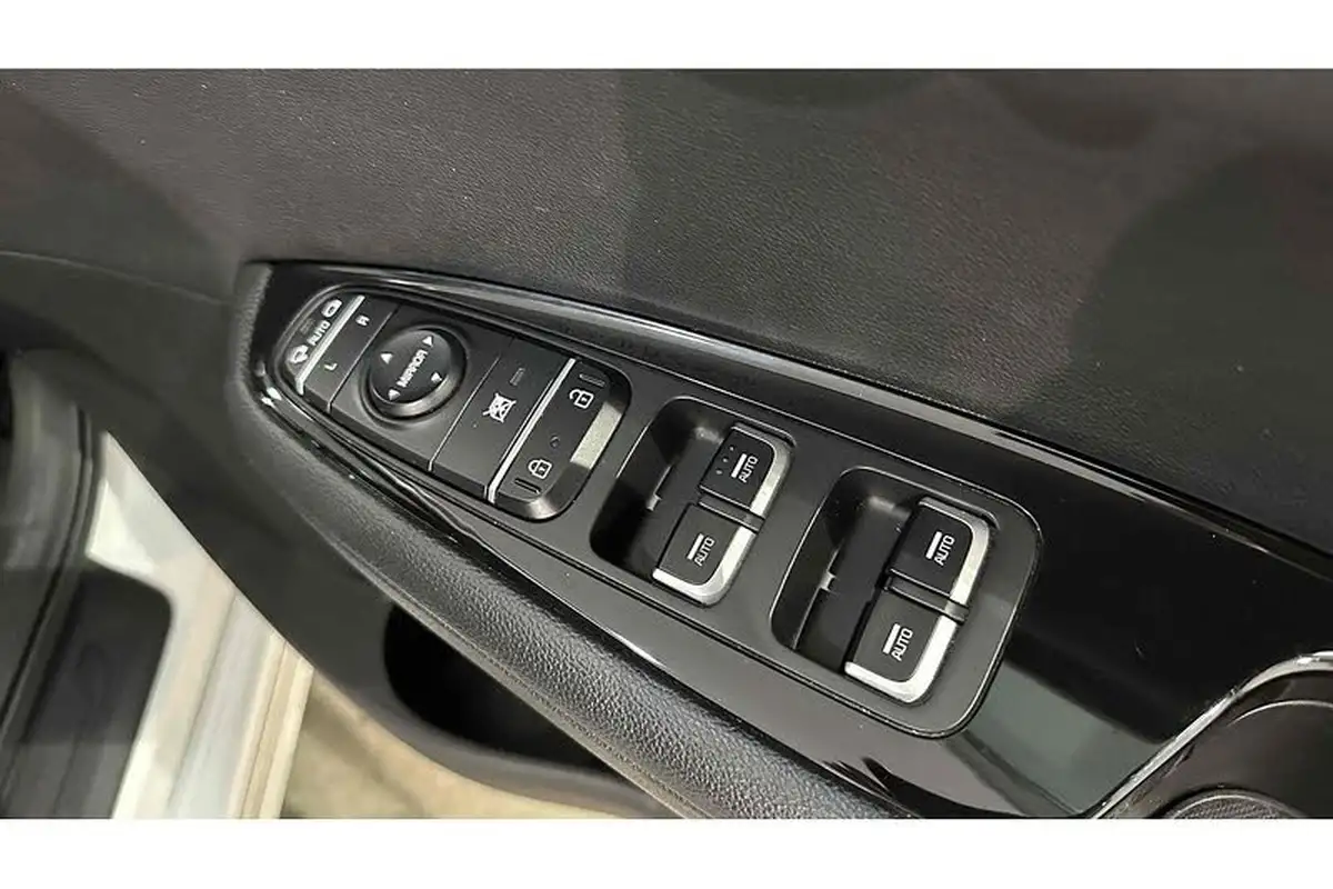 2018-kia-optima-17crdi-3-sportswagon-5d-dct-big-20