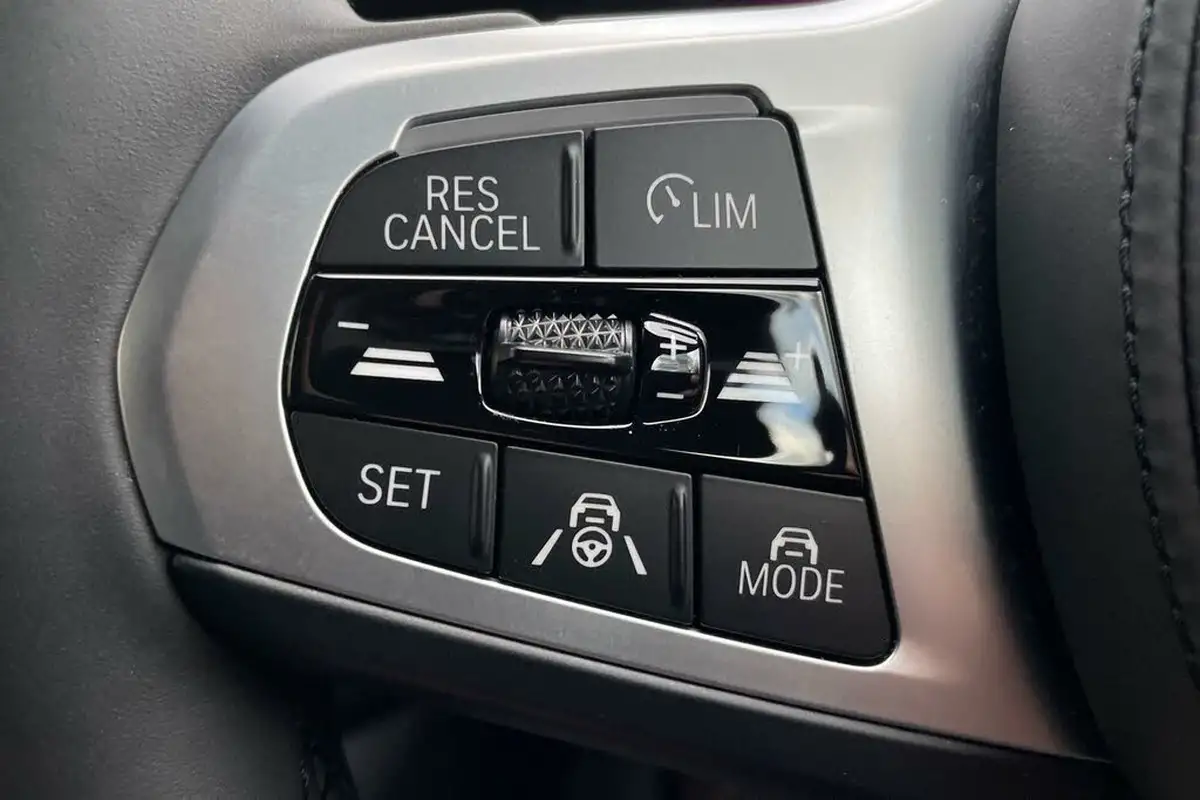 2024-bmw-i4-e-edrive40-m-sport-tech-pack-big-35