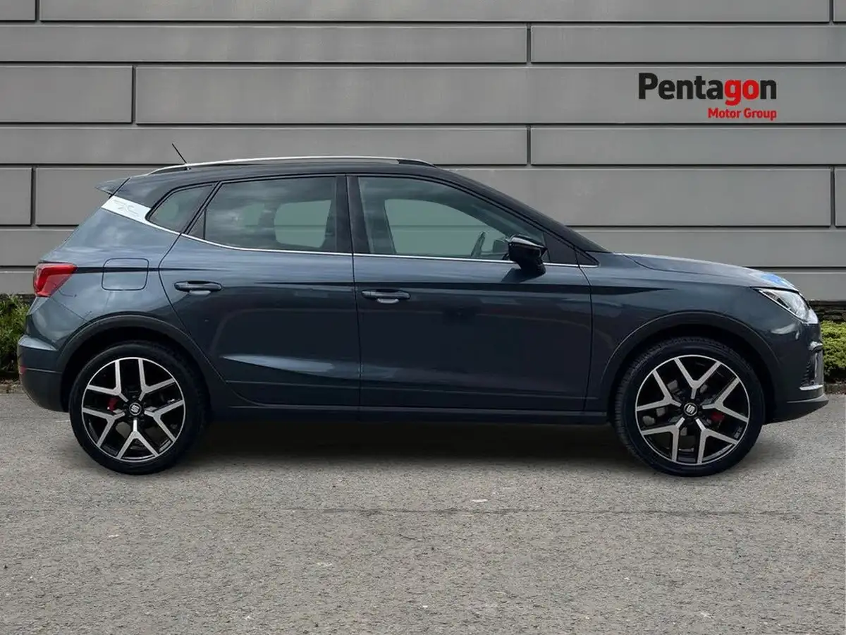 2021-seat-arona-10-tsi-fr-red-edition-big-10