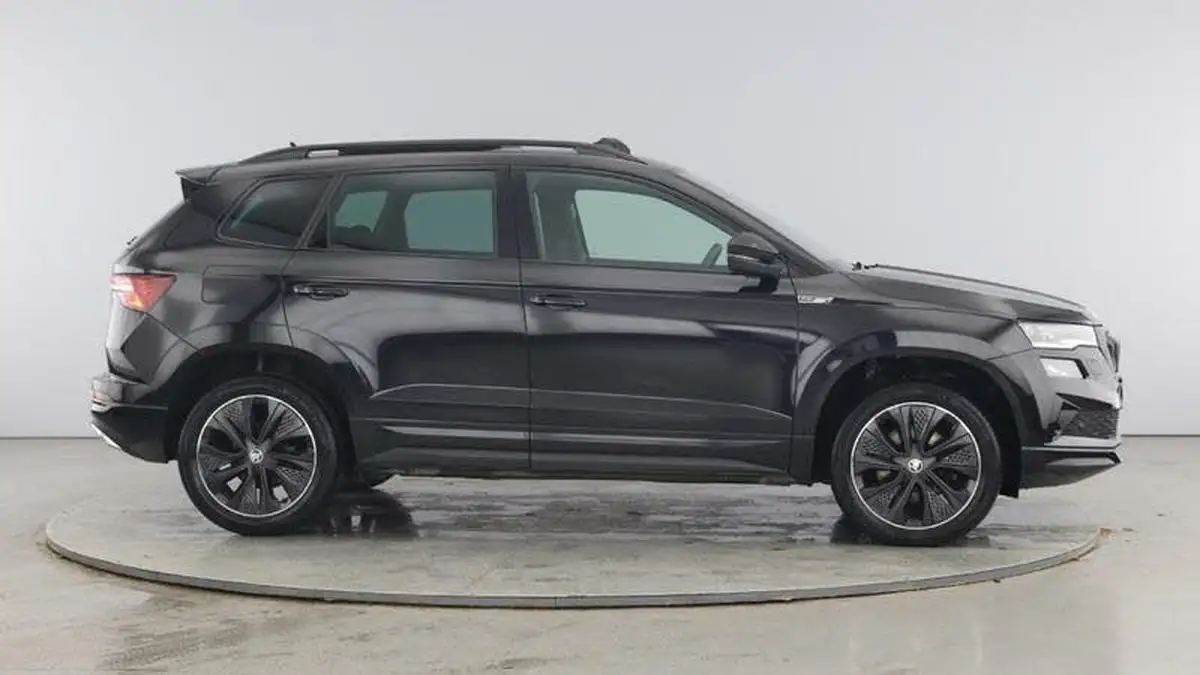 2022-skoda-karoq-15-tsi-sportline-big-3