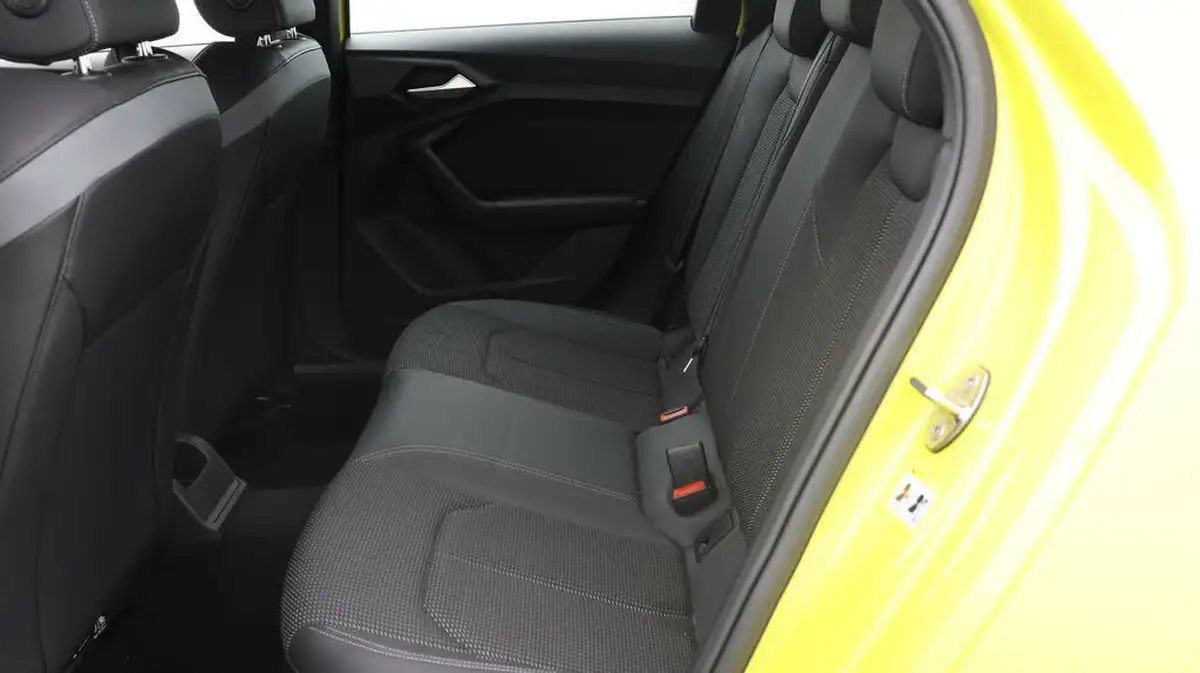 2022-audi-a1-10-25-tfsi-s-line-big-15