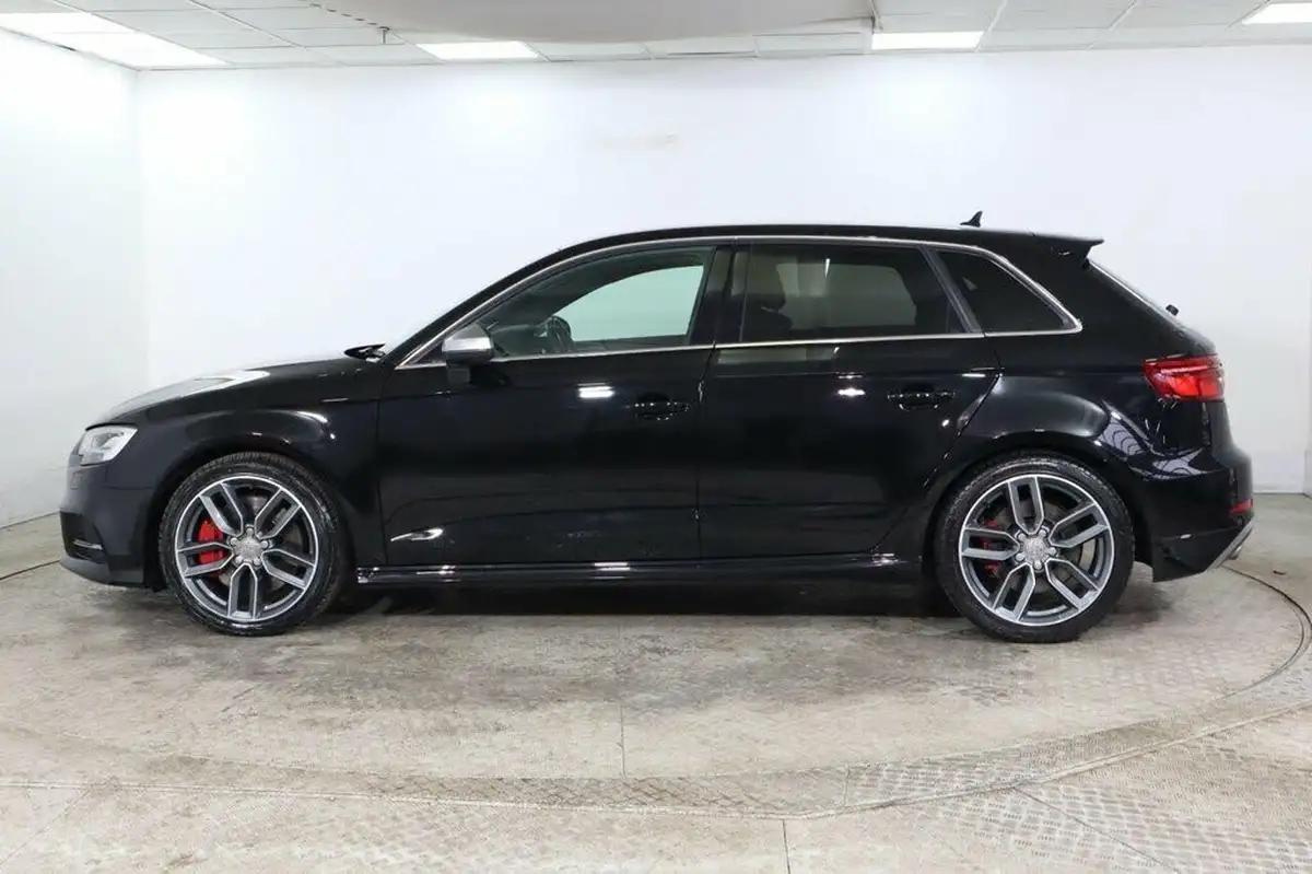2017-audi-s3-20-tfsi-sportback-5d-s-tronic-big-4