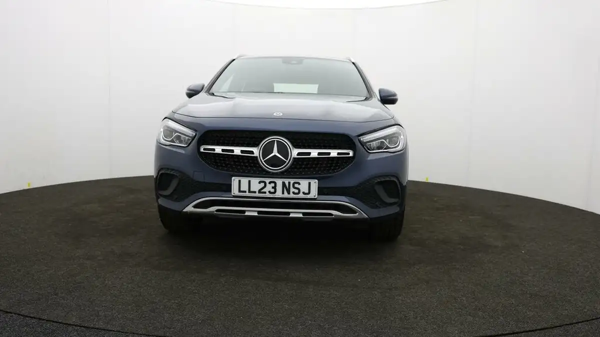 2023-mercedes-benz-gla-class-13-gla-200-sport-executive-station-wagon-big-1