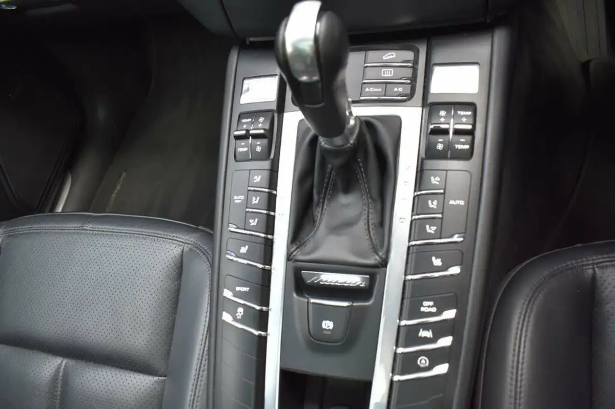 2017-porsche-macan-30td-s-ss-big-15