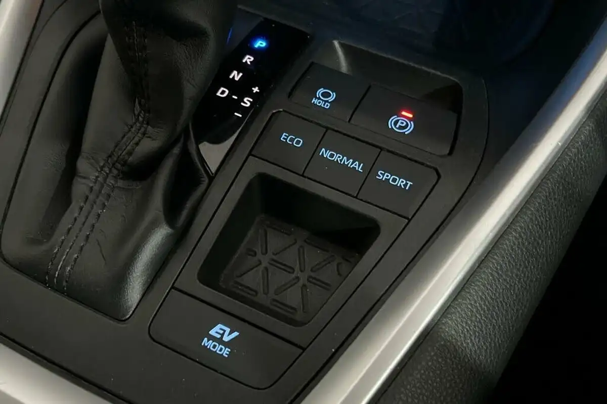 2019-toyota-rav4-25-vvt-i-dynamic-215bhp-big-16