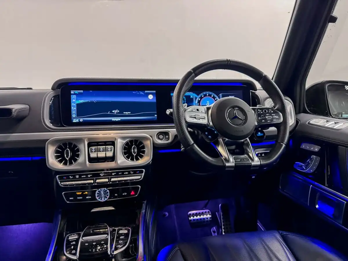 2021-mercedes-benz-g-class-40-g63-amg-big-34