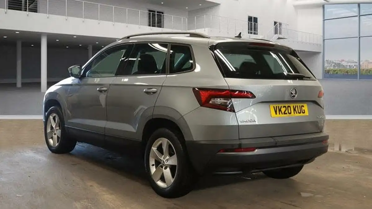 2020-skoda-karoq-20tdi-se-150ps-4x4-big-4