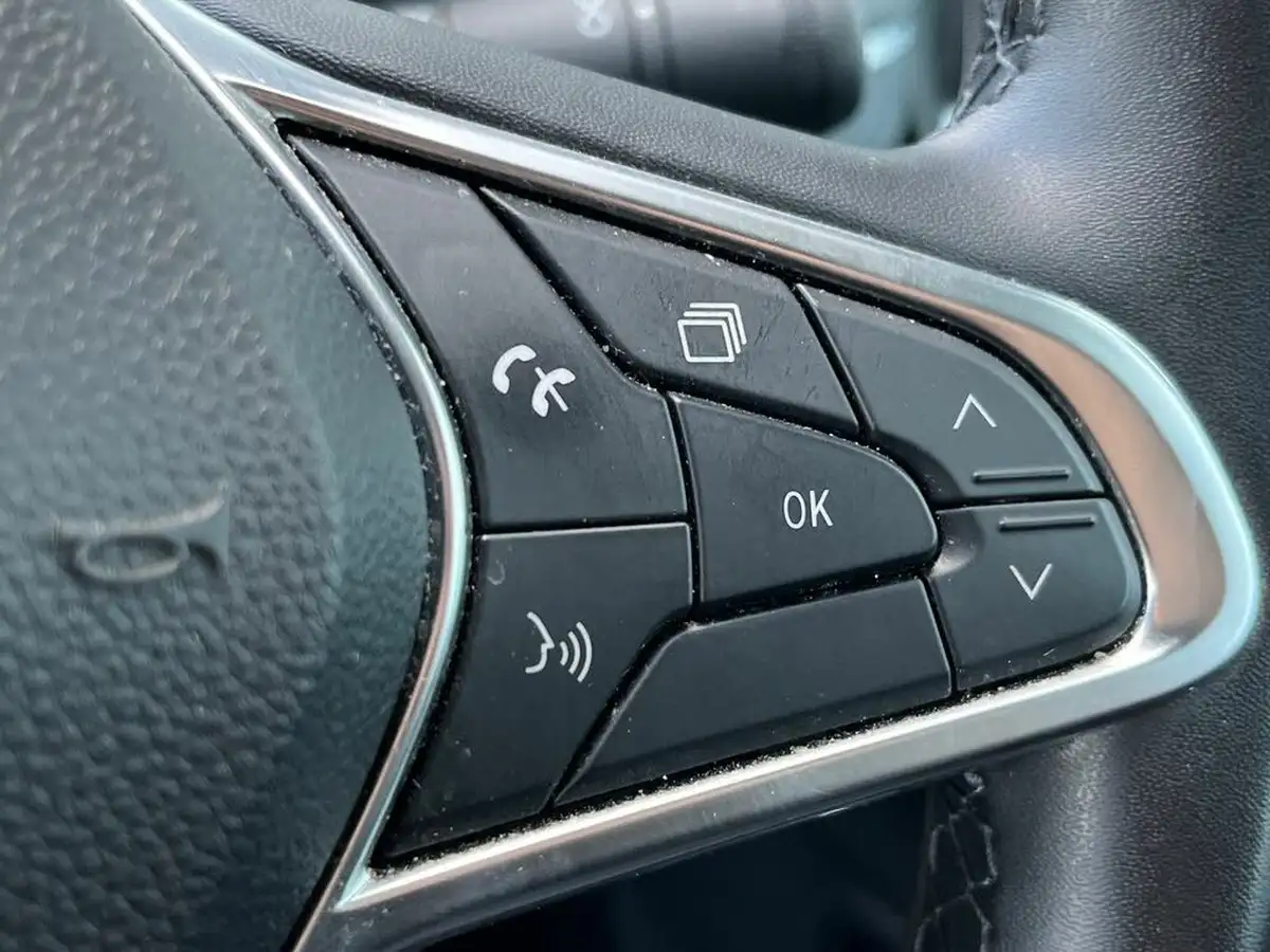2022-renault-trafic-20dci-ll30-170-sport-panel-edc-auto-big-19