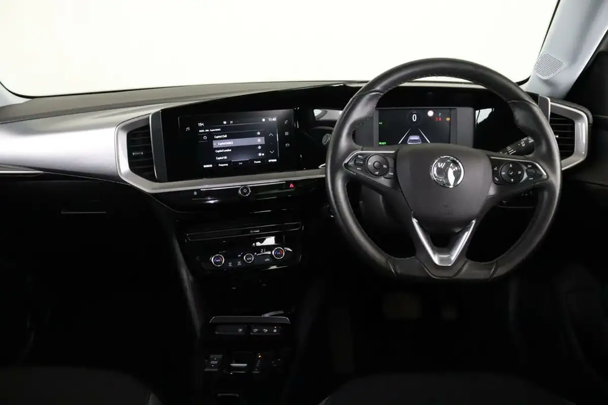 2022-vauxhall-mokka-e-se-premium-big-14