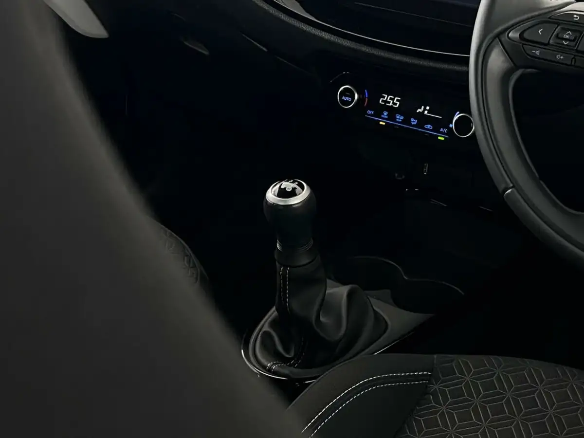 2023-toyota-aygo-x-10-vvt-i-edge-big-29