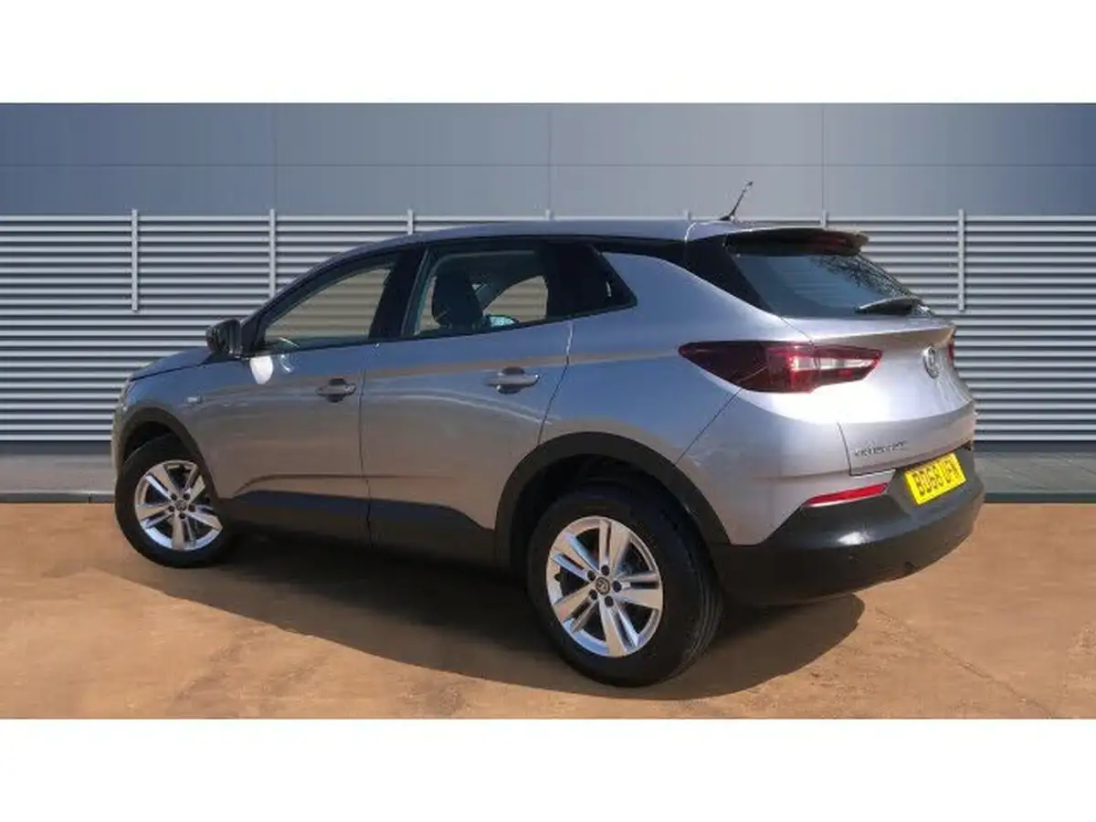 2018-vauxhall-grandland-x-12-se-130ps-big-1