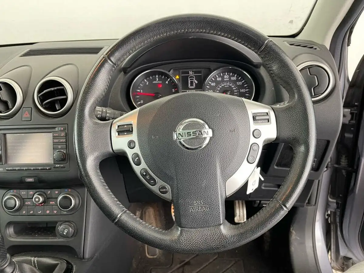 2013-nissan-qashqai-15td-360-big-11