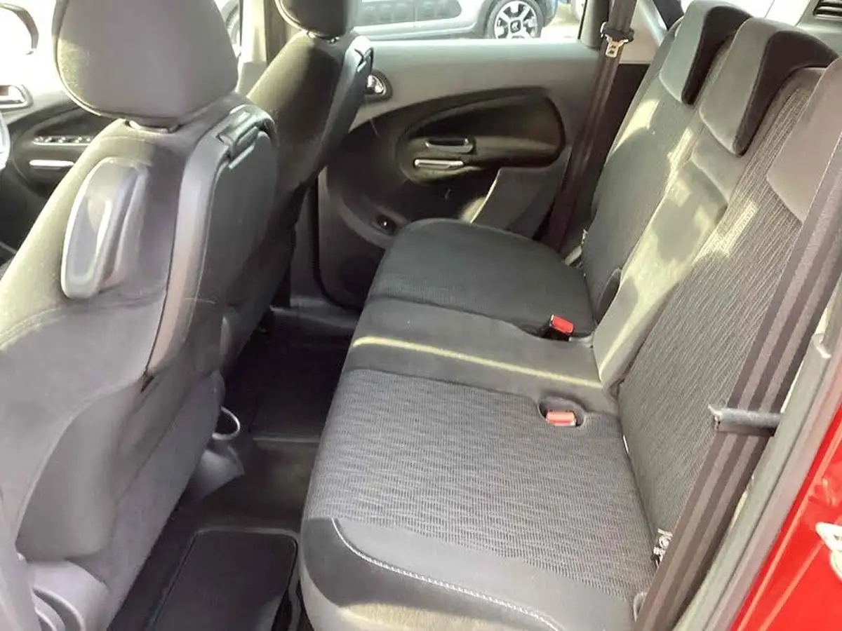 2012-citroen-c3-picasso-16-exclusive-vti-egs6-big-21
