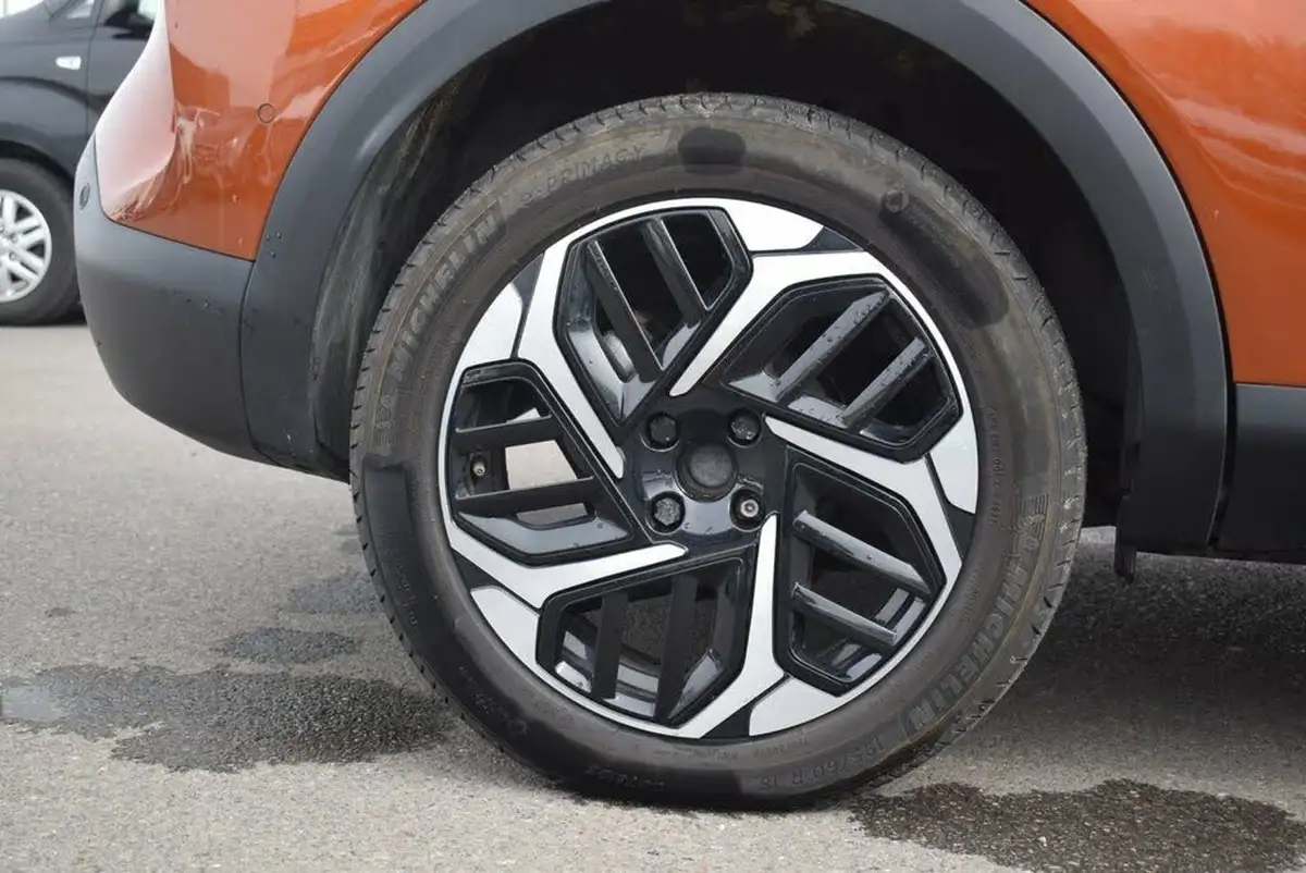 2021-citroen-c4-12-puretech-shine-130ps-big-14