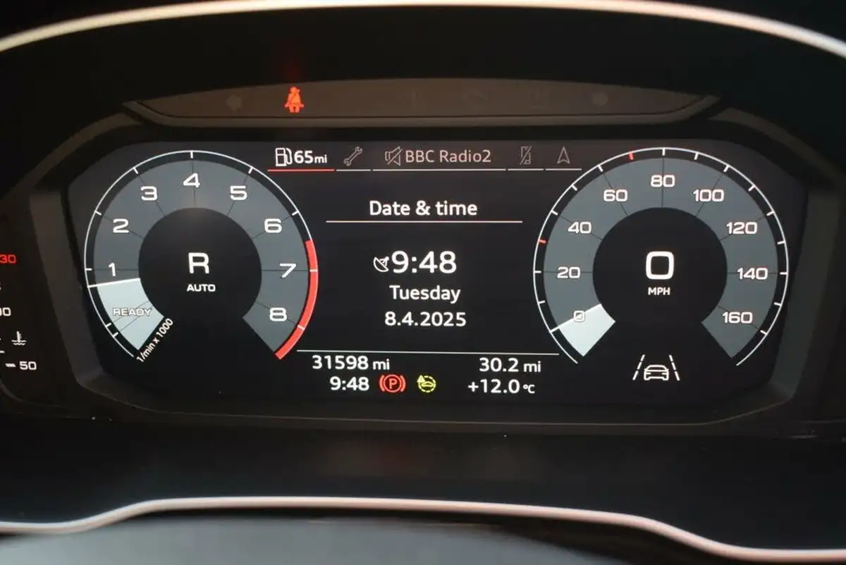 2021-audi-q3-15-35-tfsi-black-edition-codcomfort-sound-pack-station-wagon-big-26