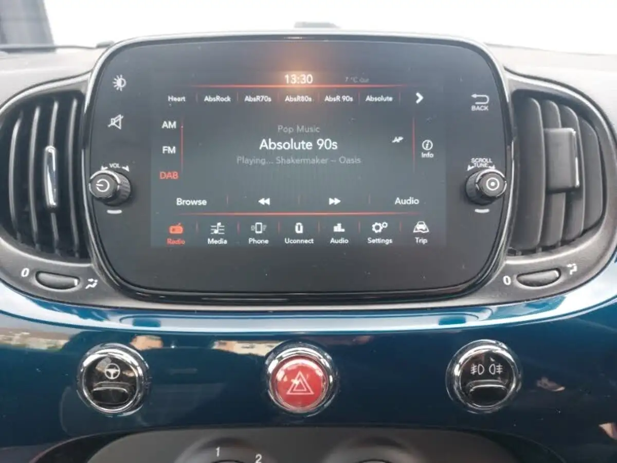 2020-fiat-500-10-lounge-big-10