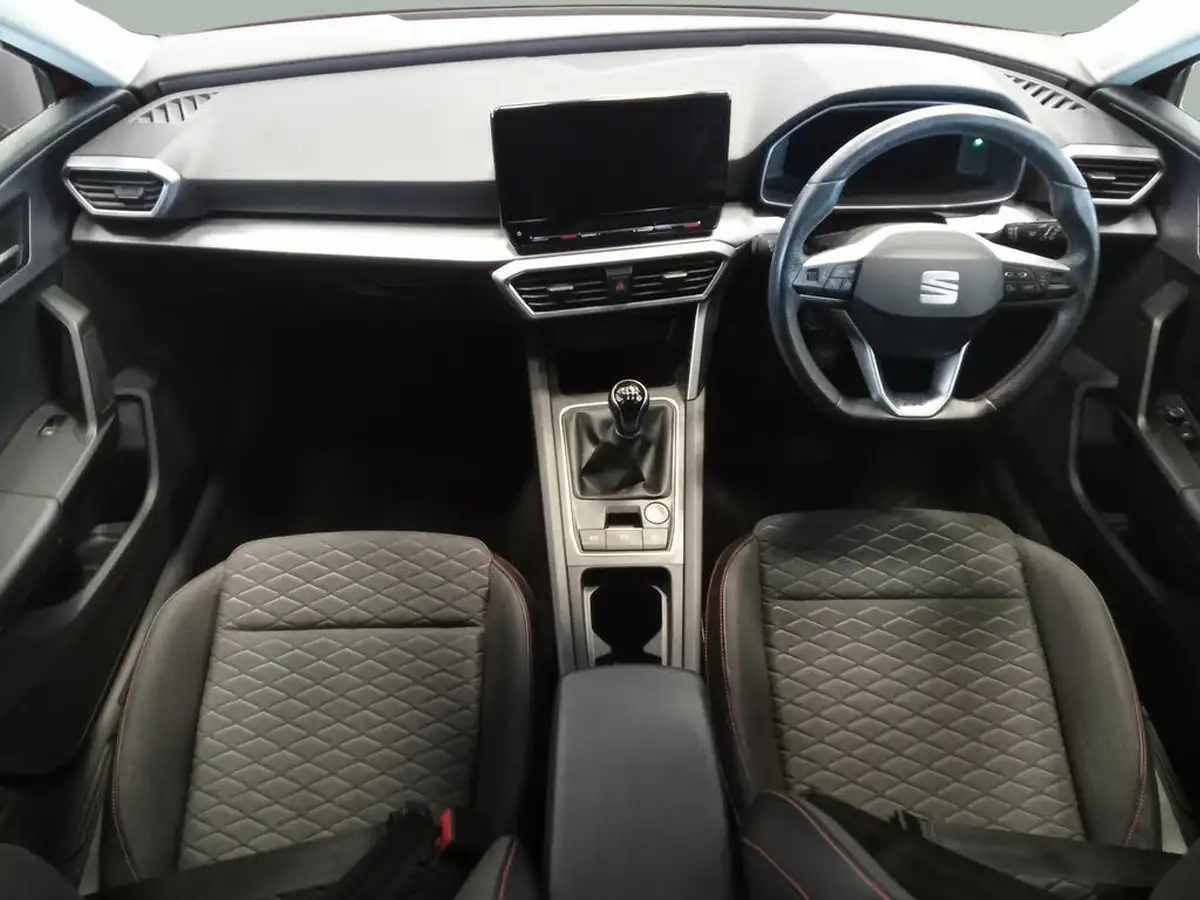 2021-seat-leon-15-tsi-evo-fr-130ps-estate-big-2