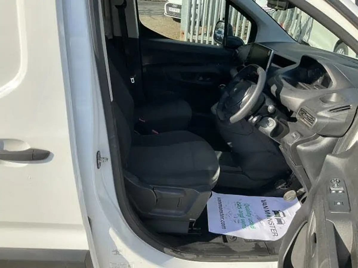 2021-peugeot-partner-15-bluehdi-950-professional-100ps-eu6dt-long-panel-big-12