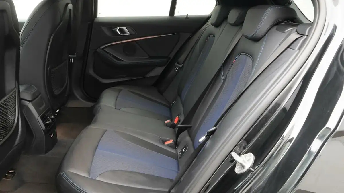 2022-bmw-1-series-15-118i-m-sport-lcp-dct-big-16