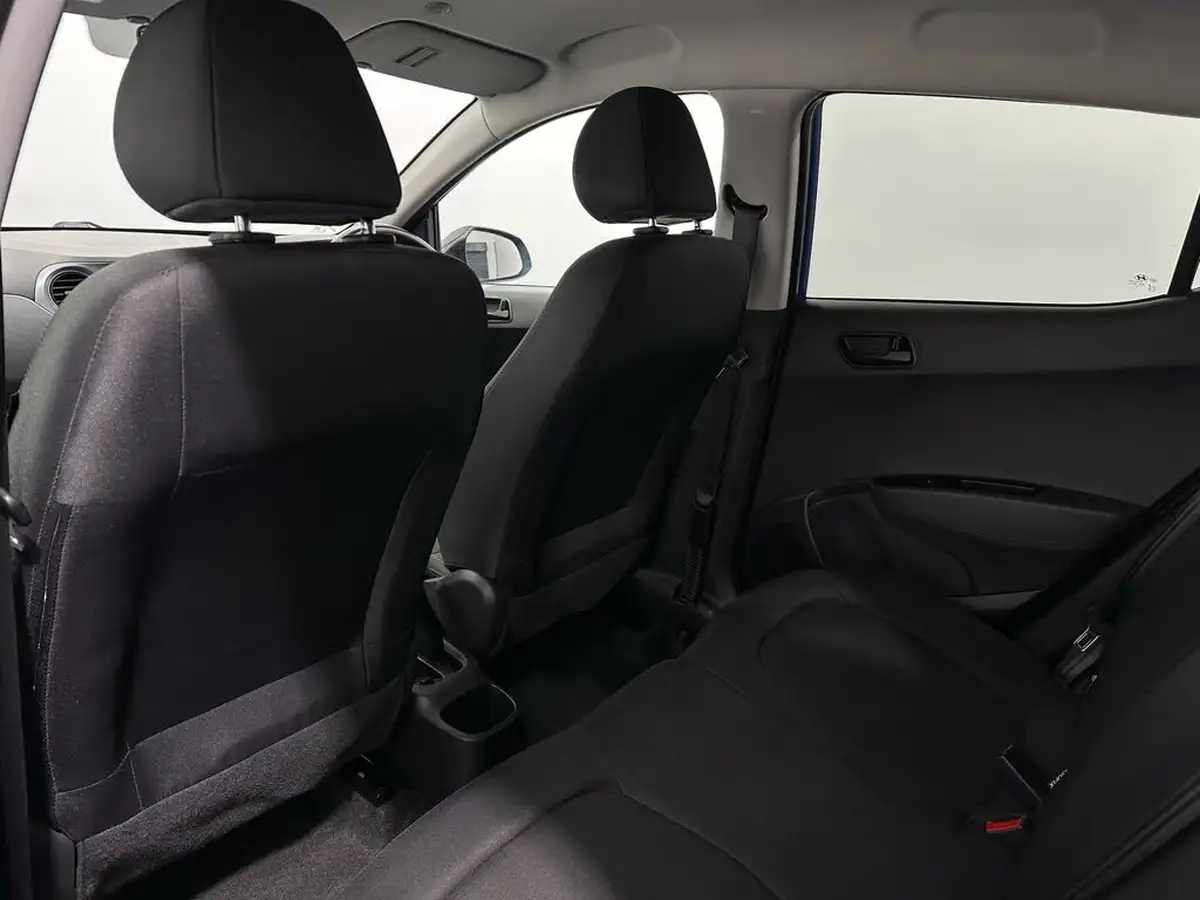 2019-hyundai-i10-10-play-big-31