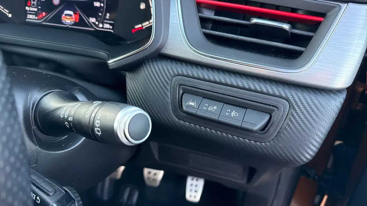 2021-renault-captur-13-tce-rs-line-big-27