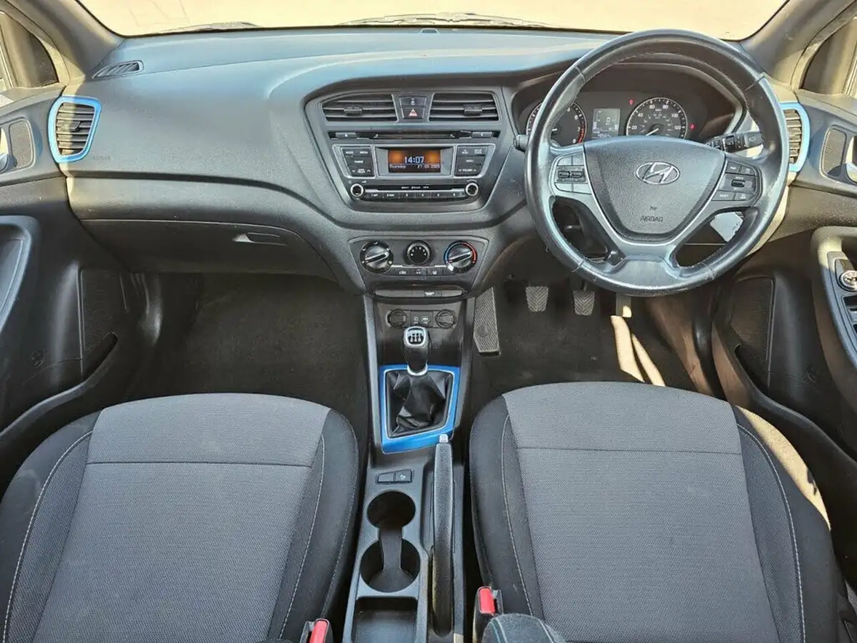 2016-hyundai-i20-12-go-big-2