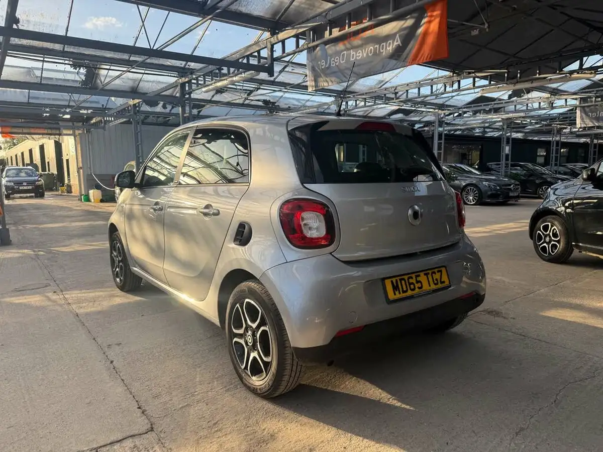 2015-smart-forfour-09-night-sky-prime-premiumss-big-10
