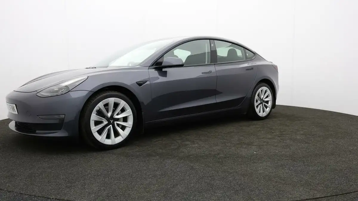 2021-tesla-model-3-e-long-range-4x4-big-54