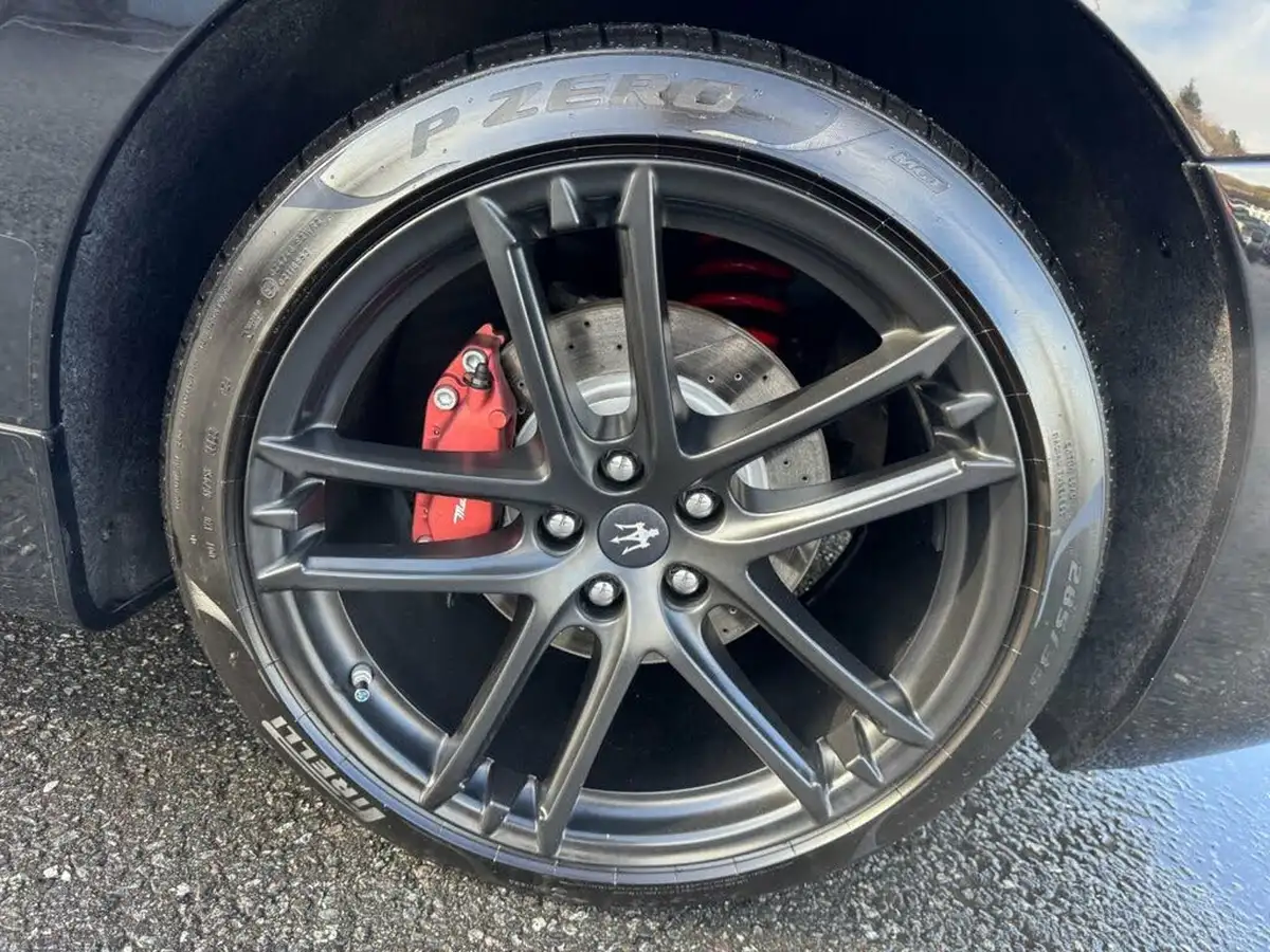 2020-maserati-grancabrio-47-mc-big-37