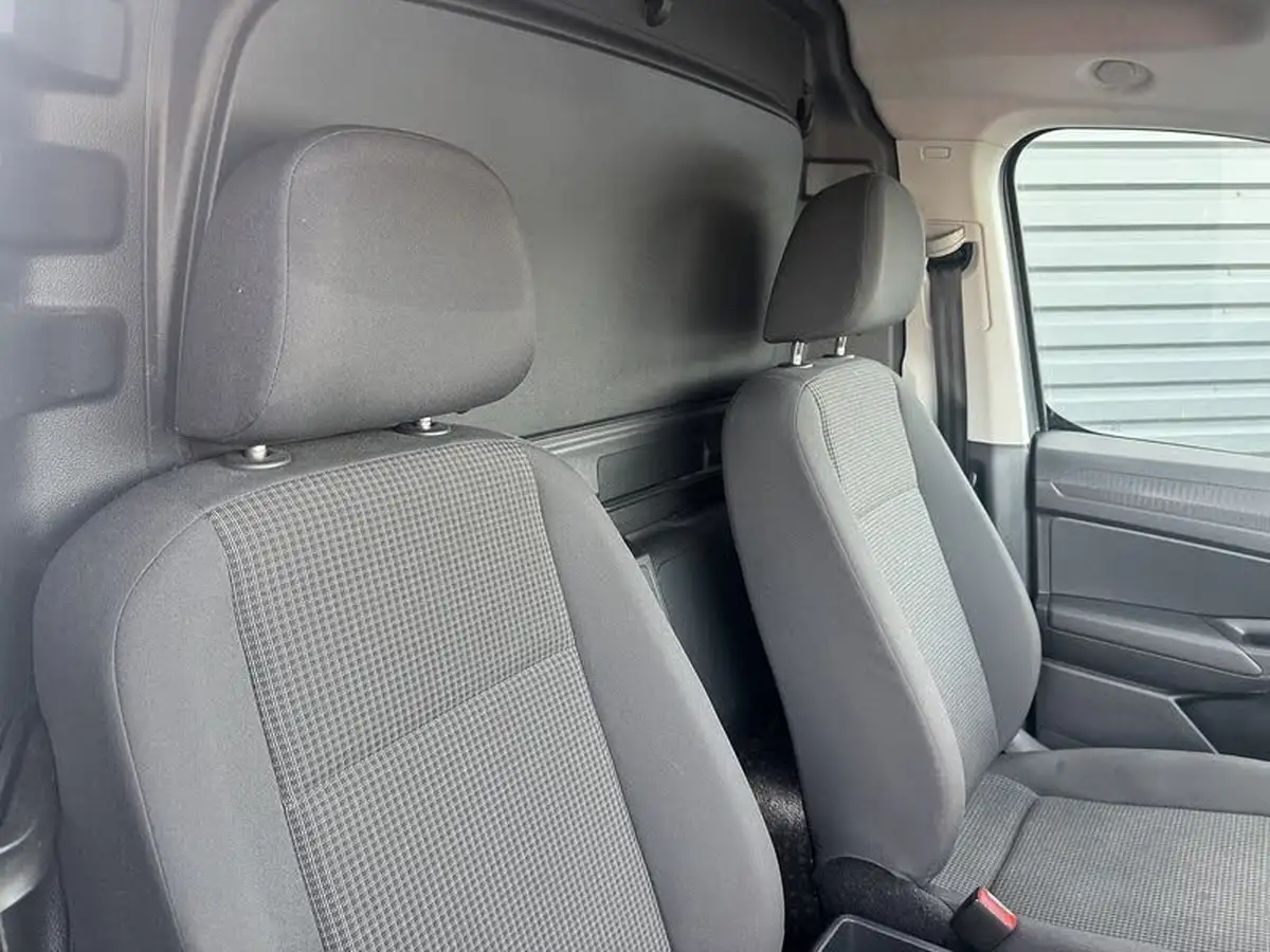 2022-volkswagen-caddy-20tdi-c20-cargo-commerce-102pseu6d-big-7