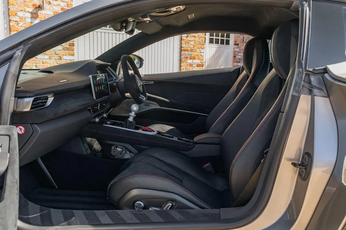 2023-lotus-emira-35-first-edition-v6-big-30