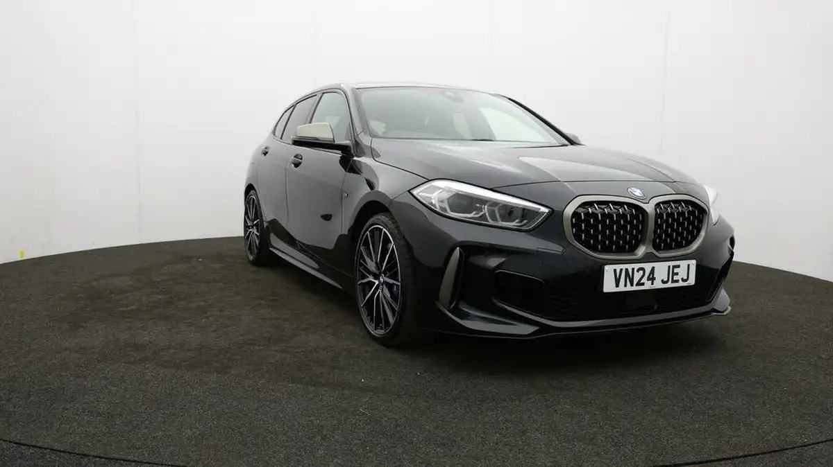 2024-bmw-1-series-20-m135i-xdrive-big-42