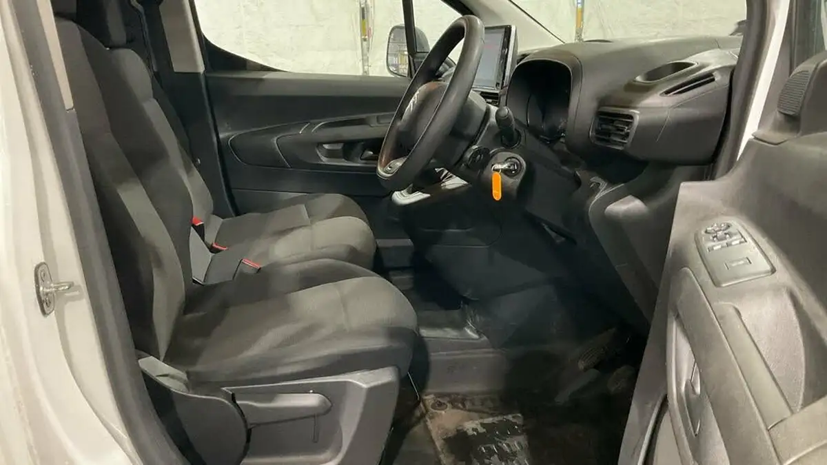 2021-citroen-berlingo-15bluehdi-650-enterprise-pro-big-14