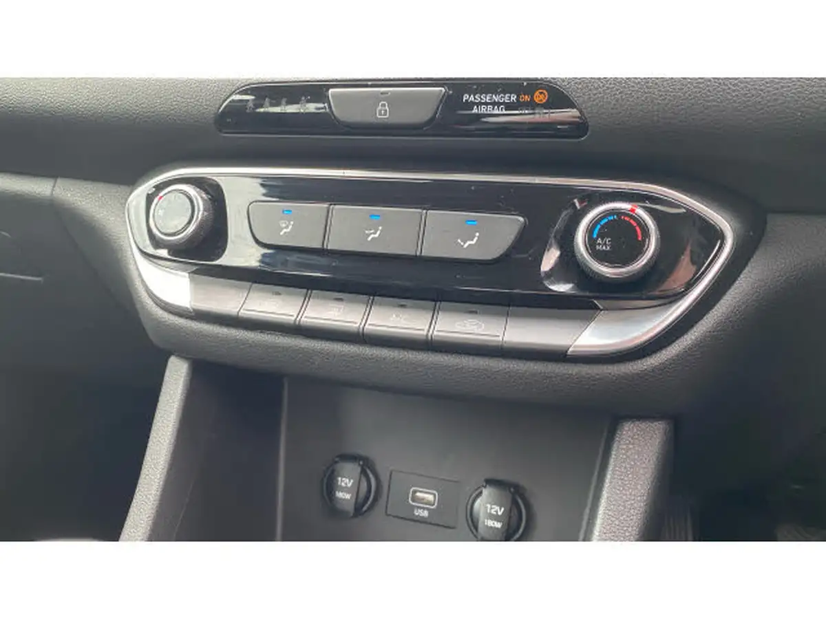 2022-hyundai-i30-10-t-gdi-se-connect-hatchback-big-26